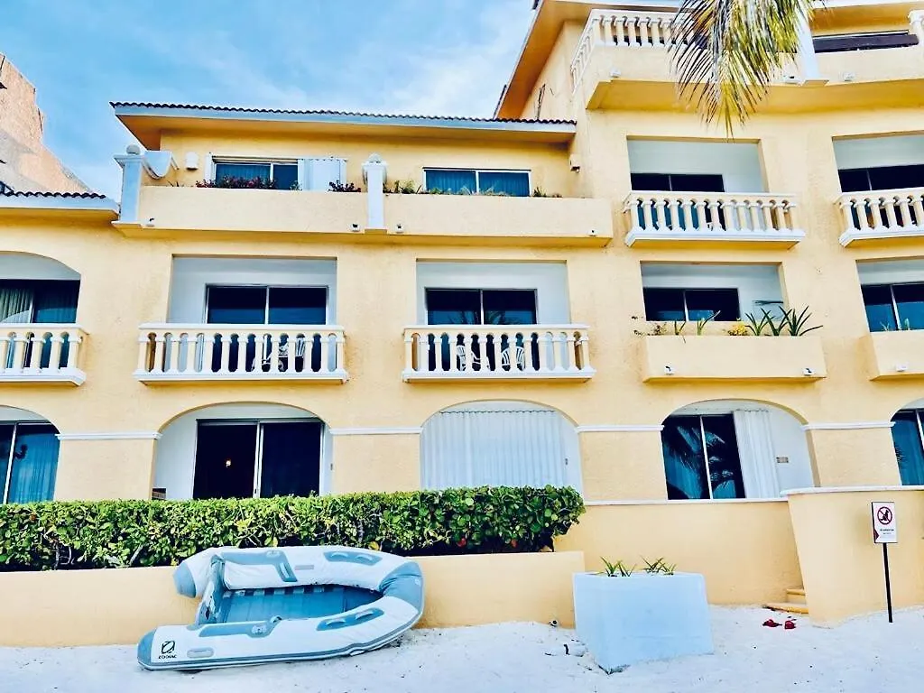 Punta Me Apartment Beach Front In The Hotel & Waterpark 칸쿤