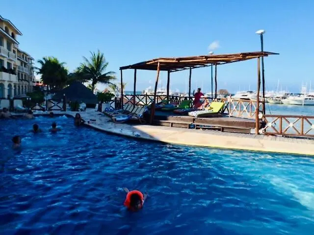 Punta Me Apartment Beach Front In The Hotel & Waterpark カンクン